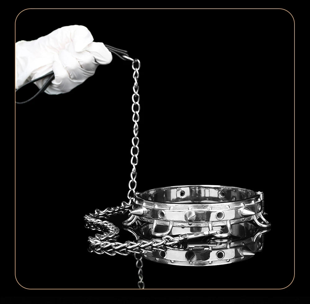 Double Riot — Double Rangée de Rivets avec Laisse